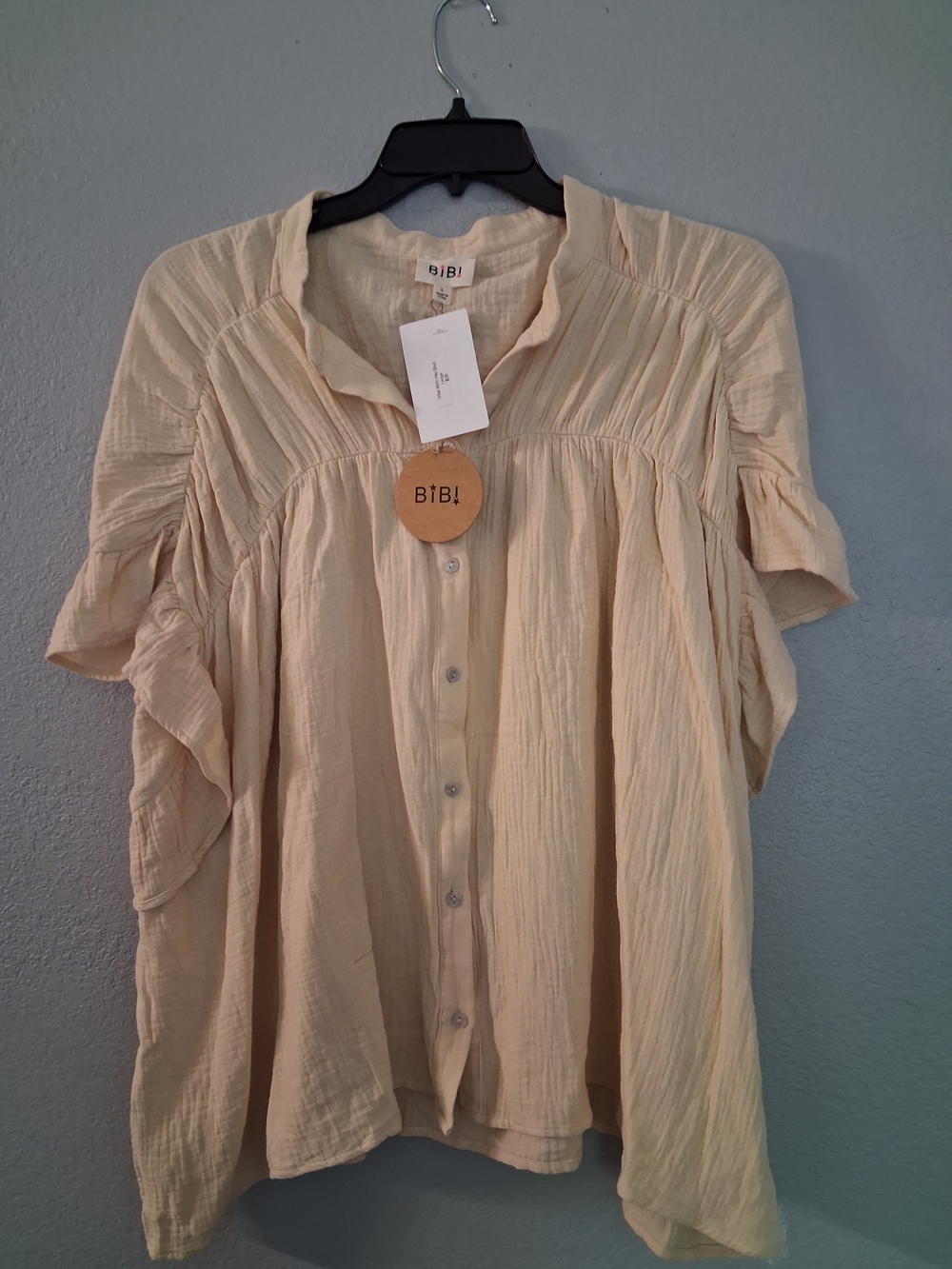 BiBi Cream Textured Button-Down Blouse with Ruffle Detail - Like new - No tags